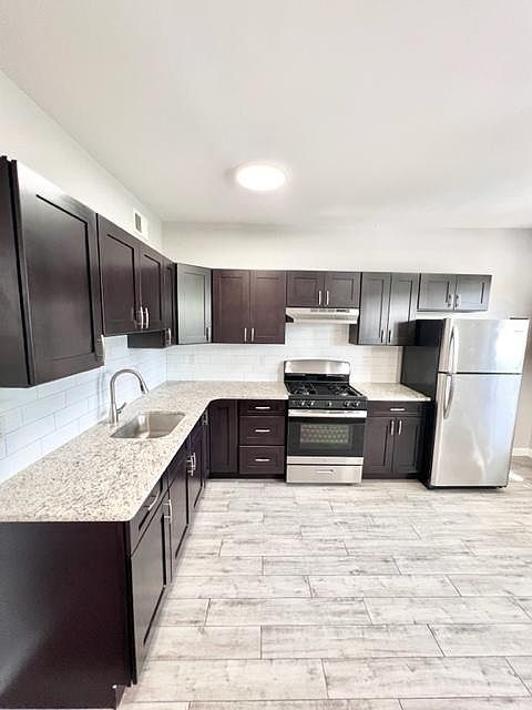 1st image of 207 N Walnut St APT 9