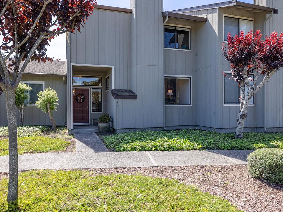 1st image of 802 Brentwood Ct