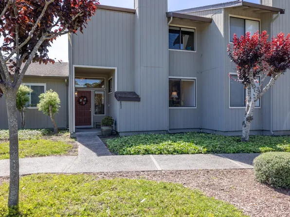 802 Brentwood Ct, Pacific Grove, CA 93950