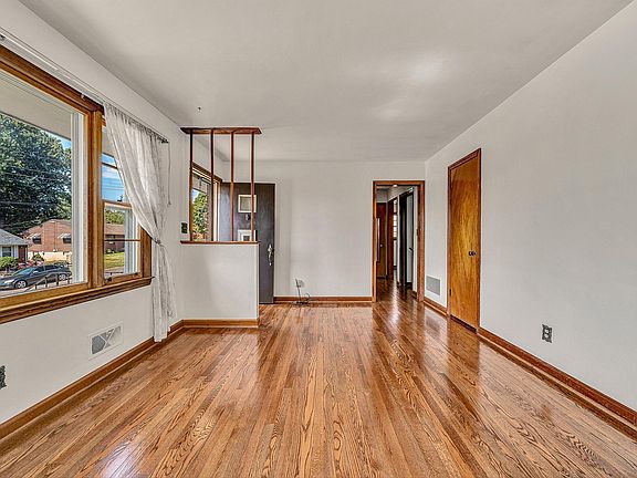 5th image of 5225 Morwanda St NW