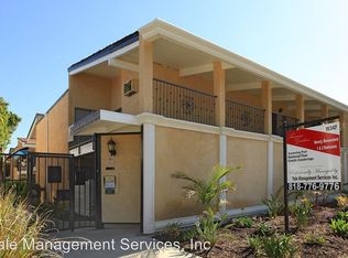 18339 Collins St APT 7, Tarzana, CA 91356