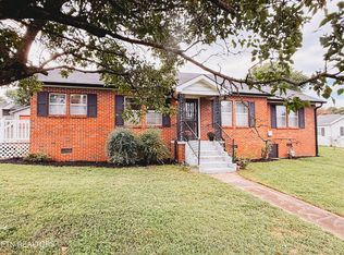 1025 Jones St, Athens, TN 37303