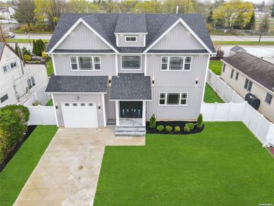 215 Blueberry Lane, Hicksville, NY, 11801