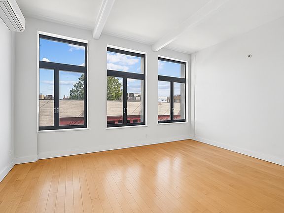 4th image of 242 S 1st St APT 2B
