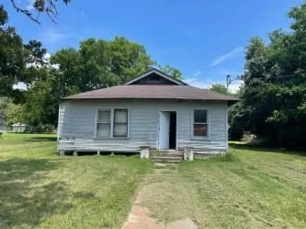 338 6th St, Somerville, TX 77879