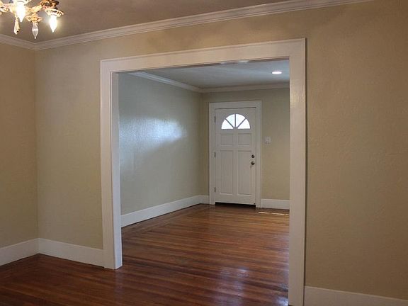 5th image of 1063 Chapman St #0