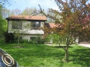 3756 Donley Ave, Rochester Hills, MI 48309