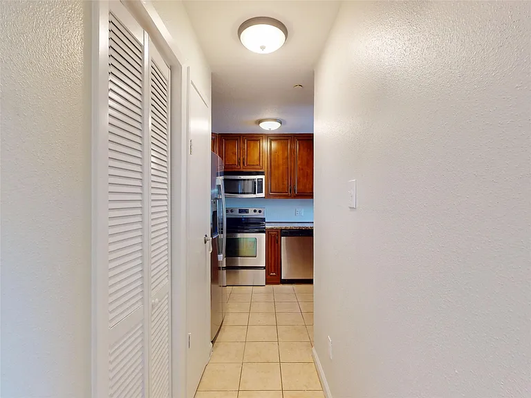 793 Davis Rd #111 — Photo 5