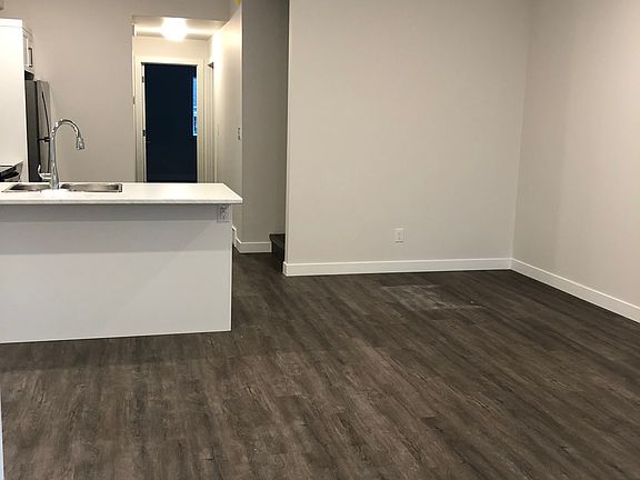 4th image of 100 Guay Ave