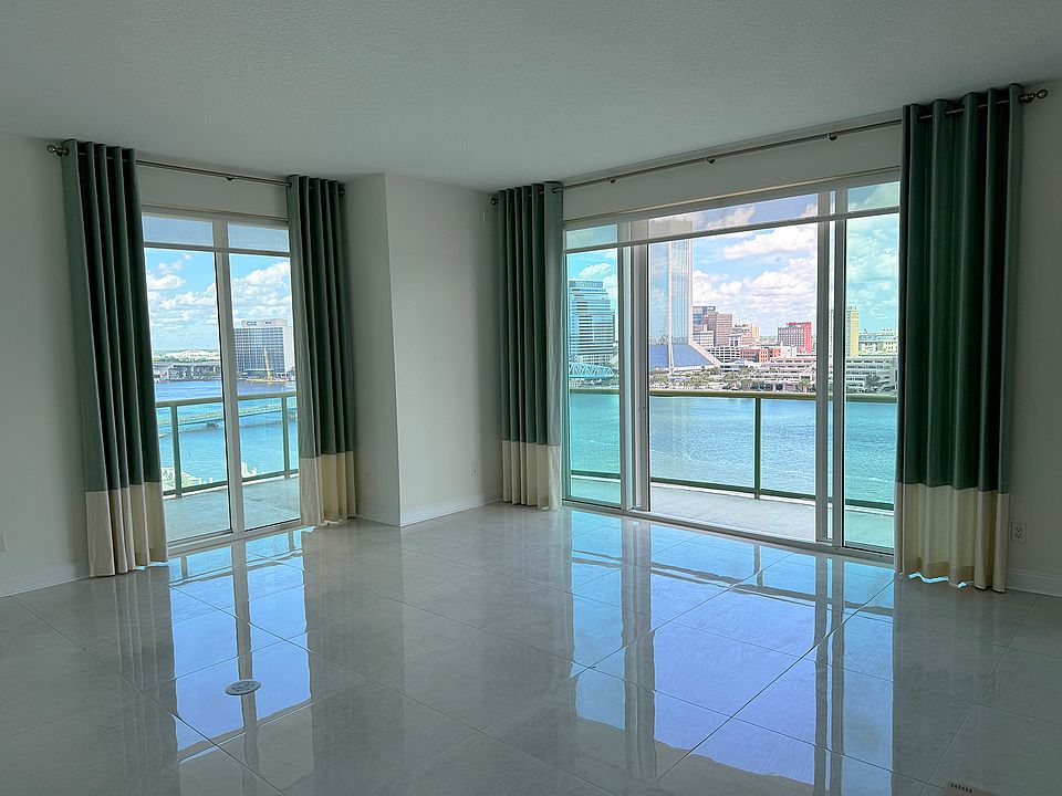 Stunning river & downtown views from main living space