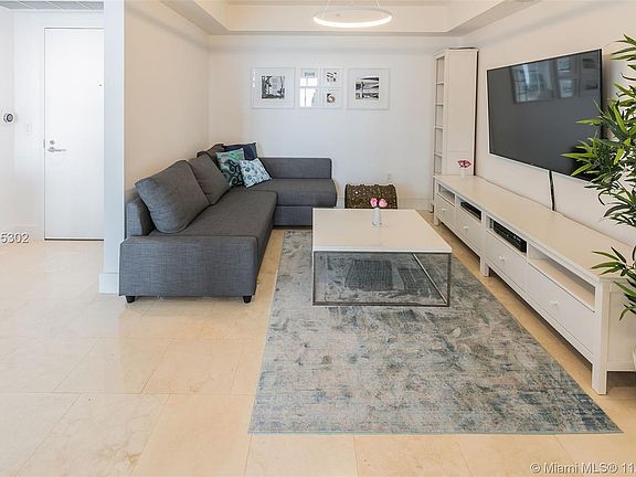 5th image of 16400 Collins Ave APT 1645