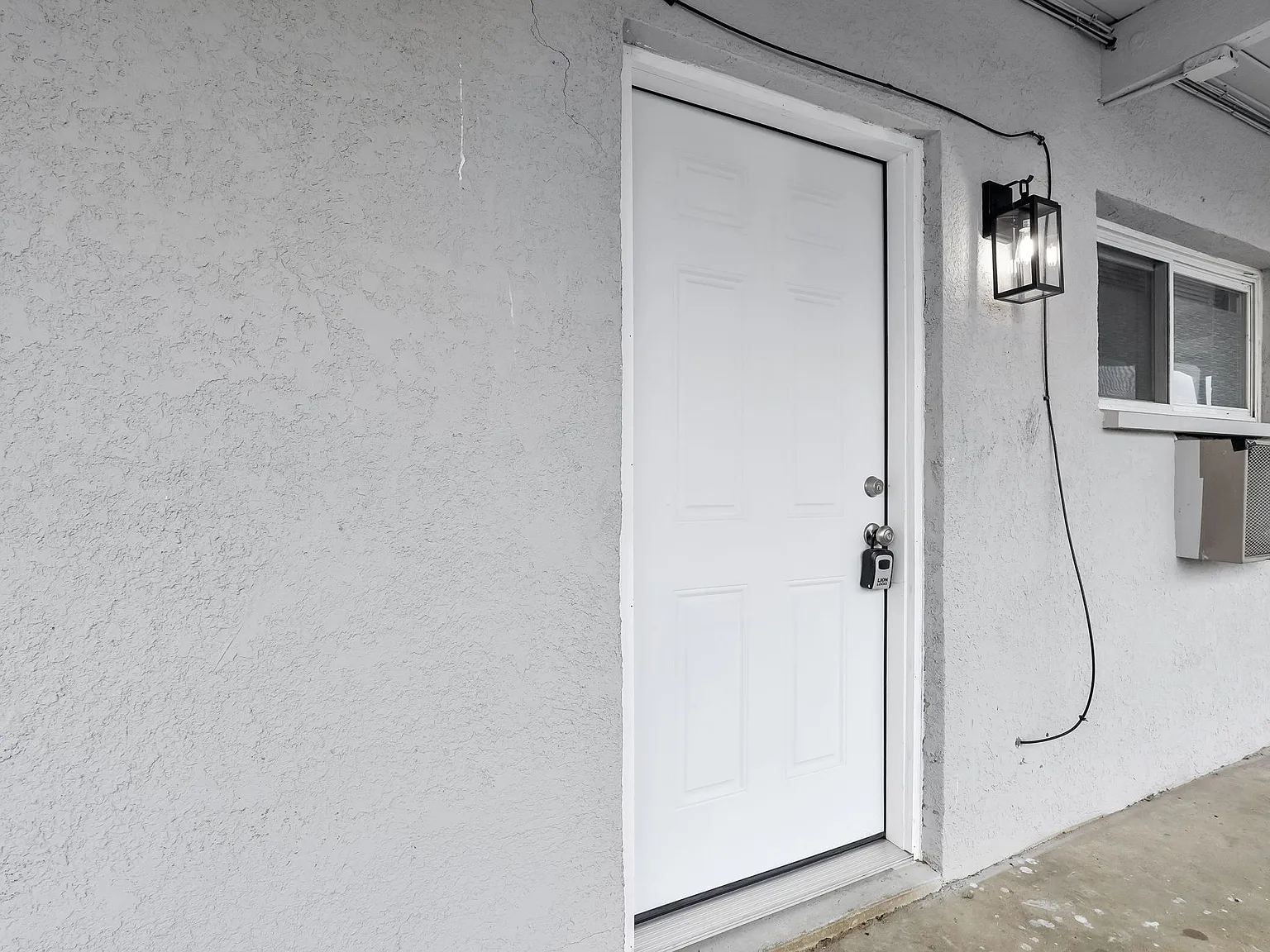 3205 Joan Road - H - Unit H — Photo 2