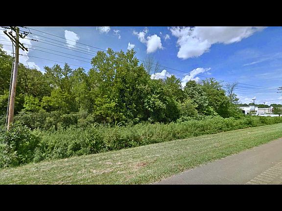 5th image of 11 Highway E #W-37820