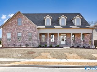 2107 Forest Gate SW, Huntsville, AL 35802