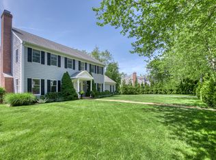 144 Coopers Farm Rd, Southampton, NY 11968
