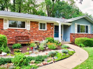 7813 Bristow Dr, Annandale, VA 22003