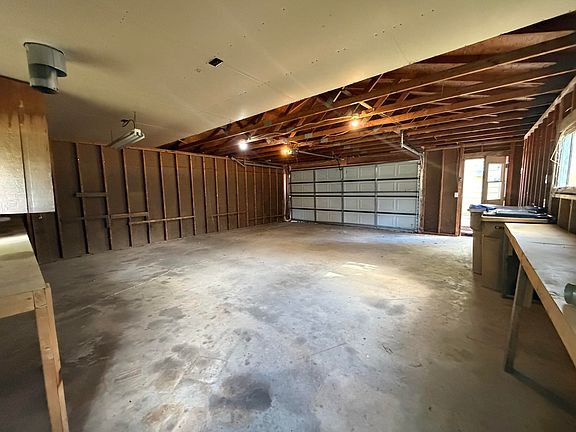 3rd image of 1624 Central Ave W