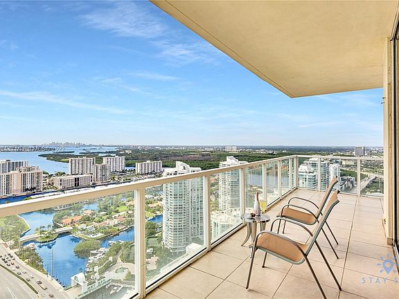 5th image of 16699 Collins Ave APT 4208