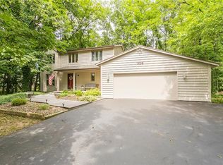 208 Kim Ln, Rochester, NY 14626