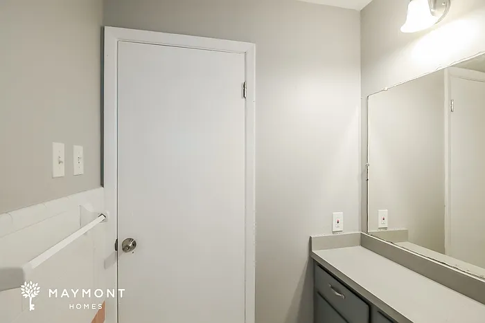 8542 Taylor Rd — Photo 13