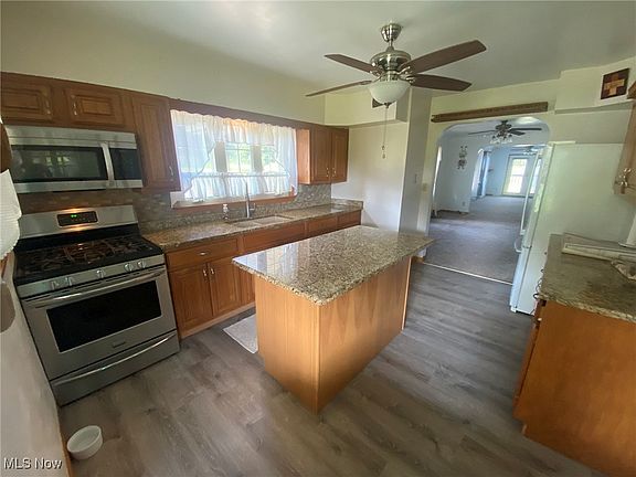 2nd image of 1256 Bacon Ave