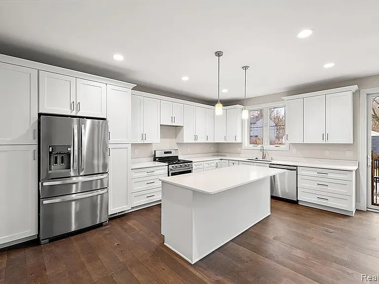 2921 Walsh Dr — Photo 16