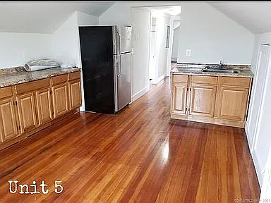37 Hamilton Ave — Photo 7