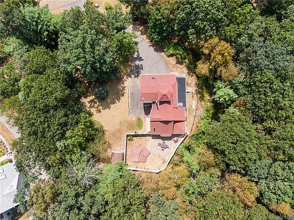 3rd image of 58 Millstone Dr