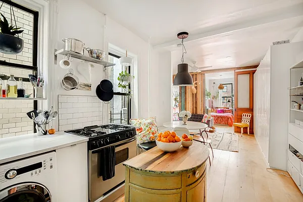 Sold by Compass | media 5