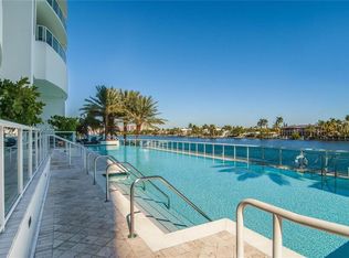 20201 E Country Club Dr APT 405, Aventura, FL 33180