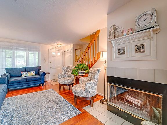 4th image of 9 Eaglesfield Way