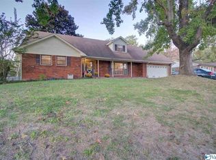 1209 Golden Rd SE, Huntsville, AL 35802