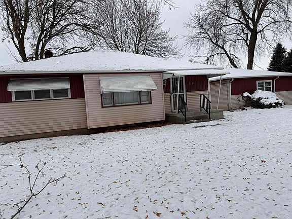 3rd image of 2609 S Outer Dr