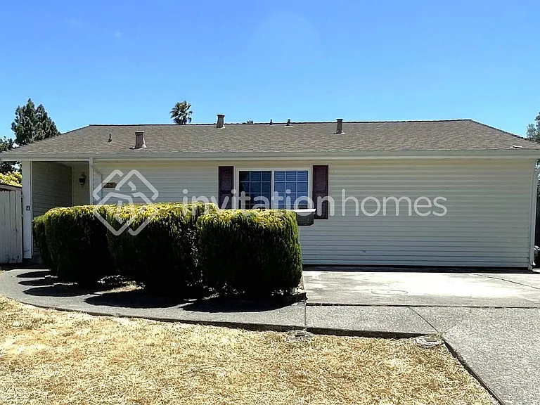 125 Kennison Ct — Photo 1