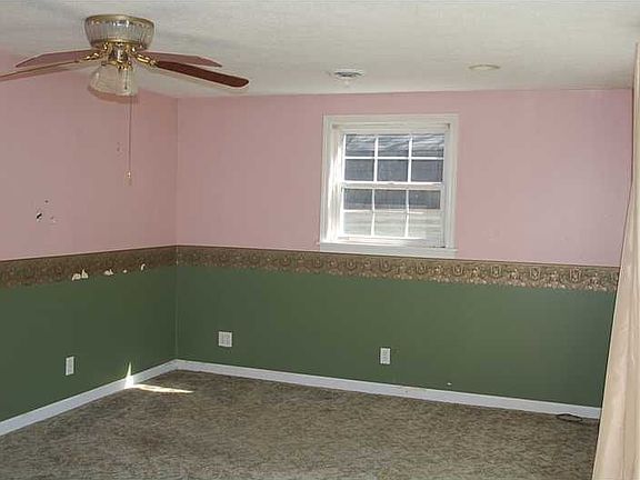 5th image of 4871 Skelton St