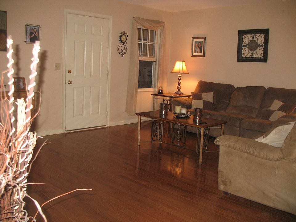 2nd image of 23 Penny Ln