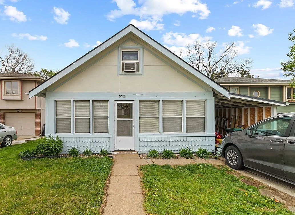 3 bed, 1078 sqft, $1,650 — Photo 1