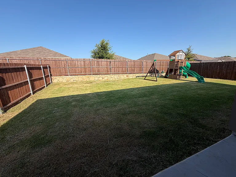 125 Hollytree Ln — Photo 31