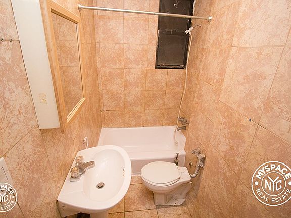 4th image of 487 Saint Johns Pl APT 3B