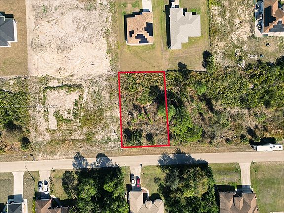 3rd image of 2910 23rd St W