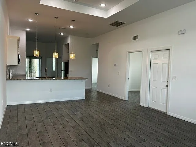 2202 Haviland Ave S — Photo 10