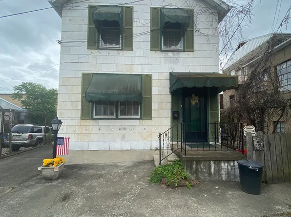 4 Fuller Ln, Uniontown, PA 15401
