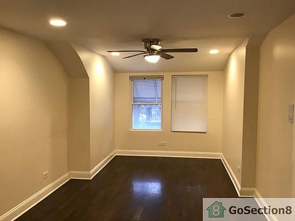 3rd image of 9327 S Vanderpoel Ave #3R