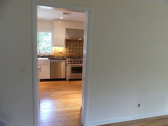 Entry to Kitchen off