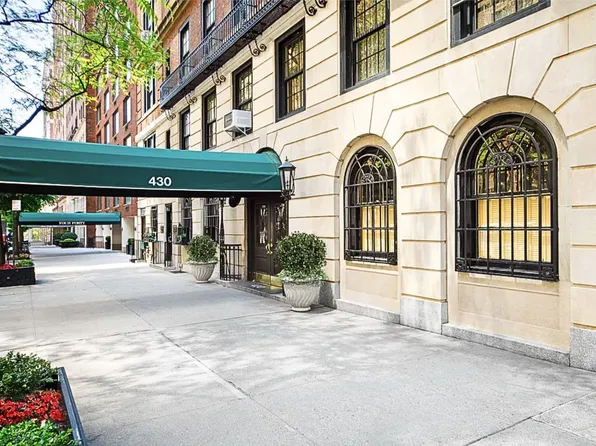 430 East 57th Street image 11 of 15