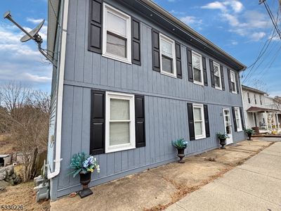 11 E Grand St, Hampton, NJ, 08827