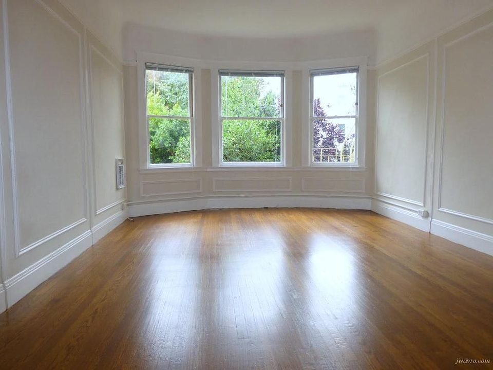 1st image of 80 7th Ave APT 3