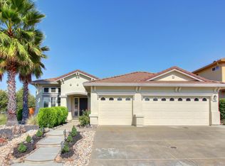 6320 Crater Lake Dr, Roseville, CA 95678