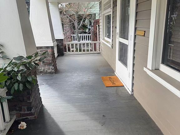 5th image of 1017 Bird Ave