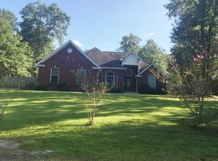 1301 Rosemont Dr, Gautier, MS 39553
